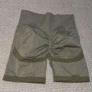 Womens Olive Green High-Waisted Scrunch Butt Lifting Workout Shorts medium
